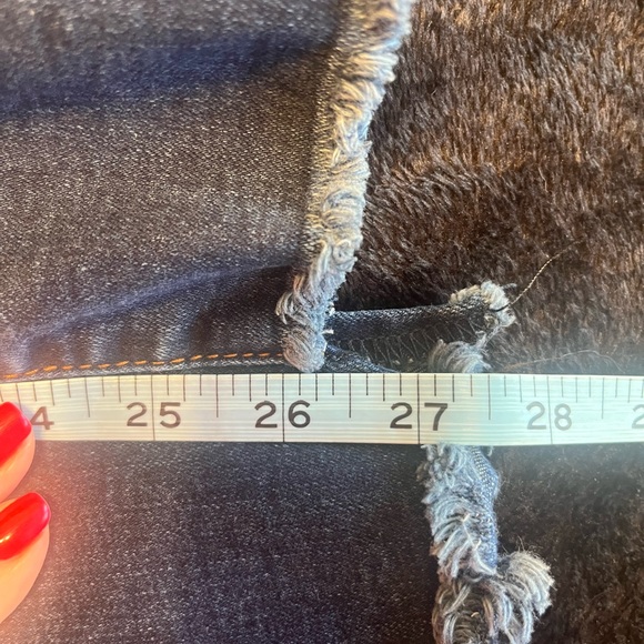 Kut from the Kloth Connie skinny jeans. Size 16 Dark wash. Frayed step h… - Picture 7 of 9